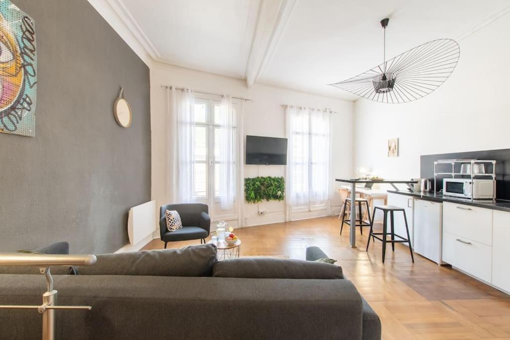 Grand Studio Sur La Comedie Montpellier Bagian luar foto